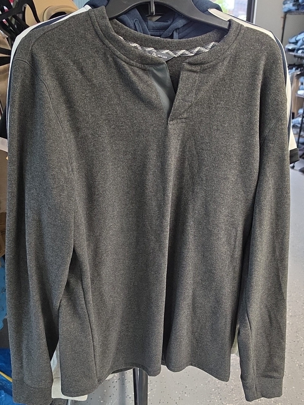 Alpine Design Men's Charcoal Crew-Notch Long Sleeve Shirt